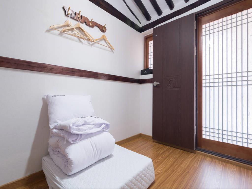 Bibimbap Hanok Guesthouse Insadong Seúl Habitación foto